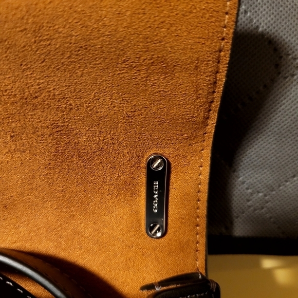 Morgan Square Crossbody In Signature Canvas With Rose Print - Picture 6 of 10